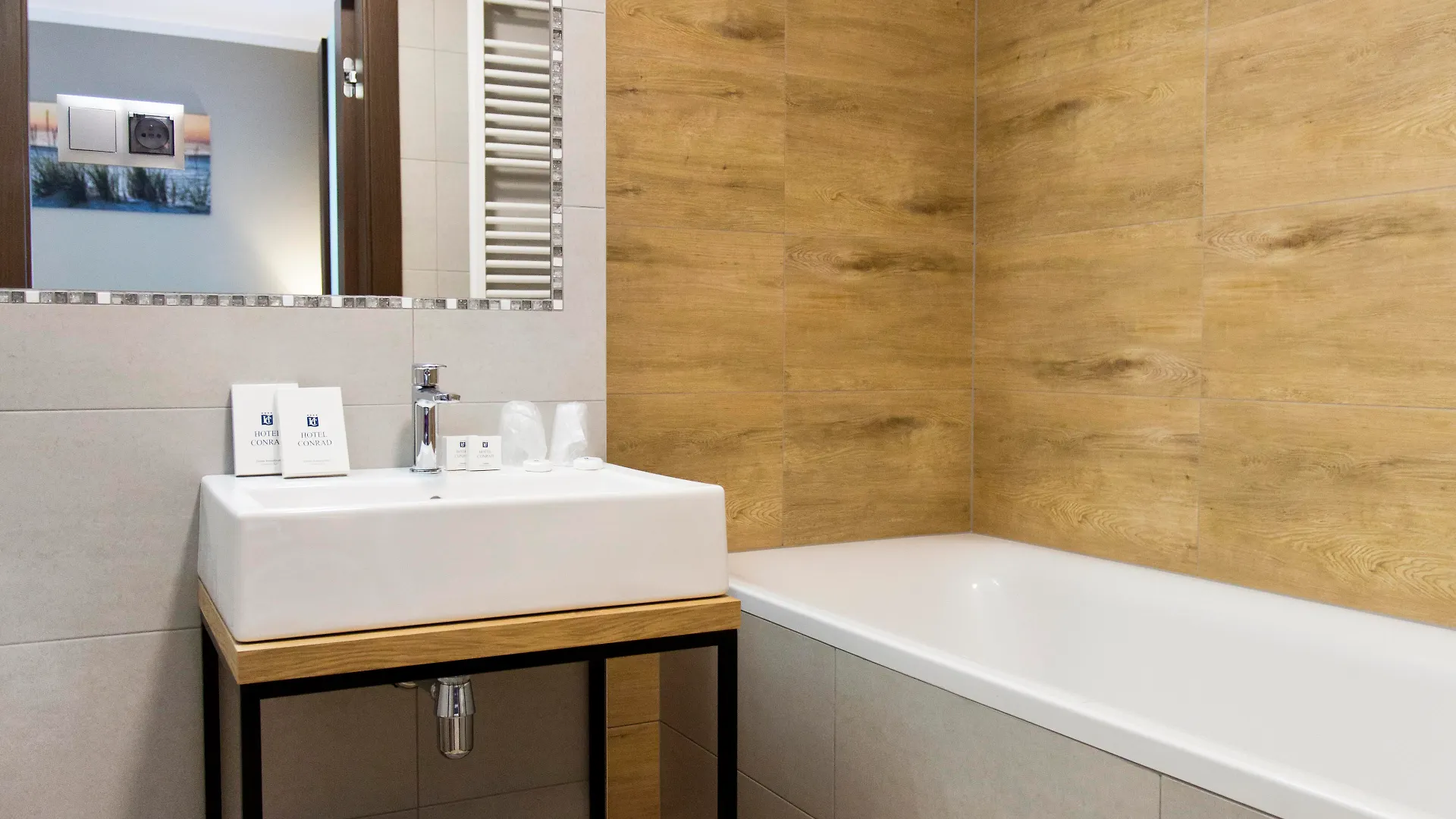 Hotel Conrad Comfort Krakow 4*,  Poland