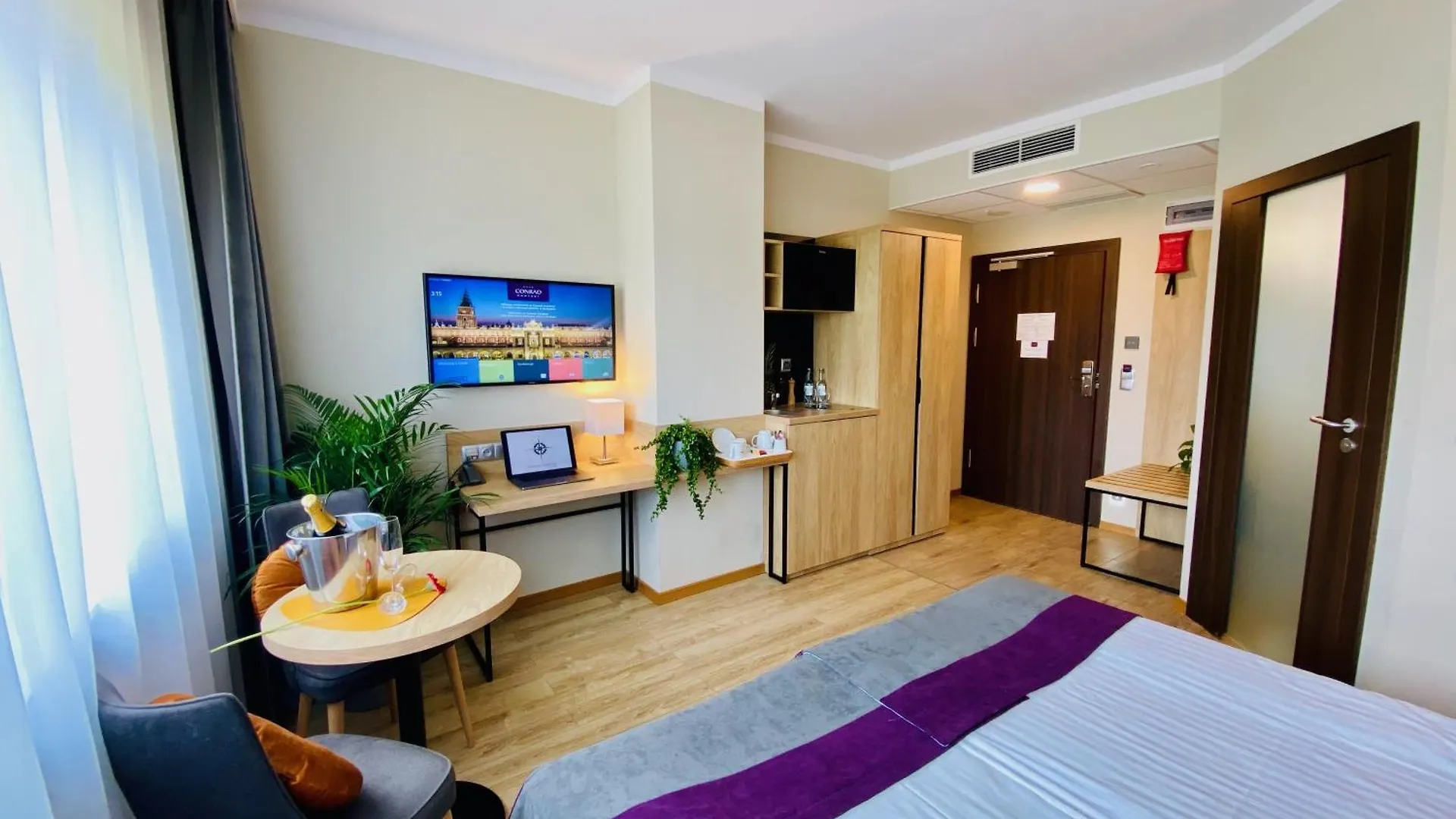Hotel Conrad Comfort Krakow 4*,  Poland